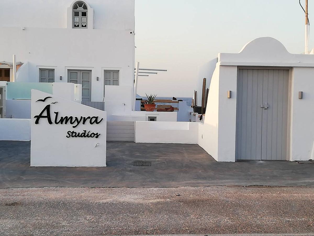 Almyra Oia Suites 외부 사진